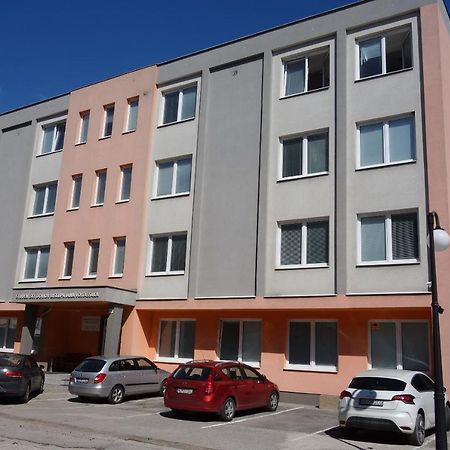 Apartmany Alzuz Ruzomberok Exterior photo
